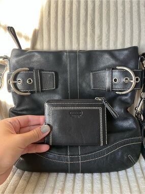 Vintage Y2K Coach Soho Black Leather Buckle Shoulder Bag/Matching Wallet Set♟️🖤